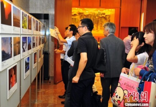 竹內亮：我如何用鏡頭講述中國、消弭偏見？