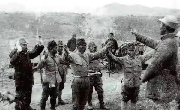 1946年通化日軍暴亂被鎮壓後,槍斃日本人的槍聲響了兩天 1946年通化日軍暴亂被鎮壓後,槍斃日本人的槍聲響了兩天