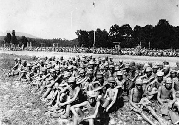 日軍殘忍罪行：把人血抽乾致死，人體關節用石膏固定幾個月致殘