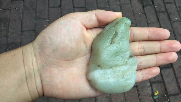 獨步和田玉吧，一滴崑崙的眼淚，盪漾金山的沉醉。吧主原創