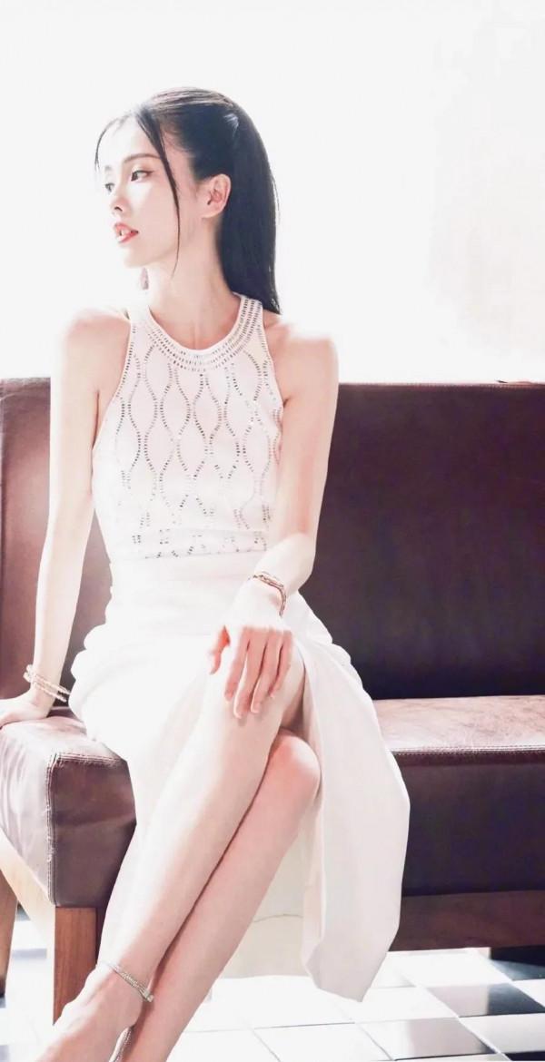 女明星的坐姿,你給誰好評? 女明星的坐姿,你給誰好評?