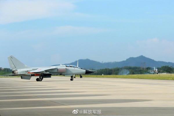 海軍航空兵實彈射擊直擊靶心
