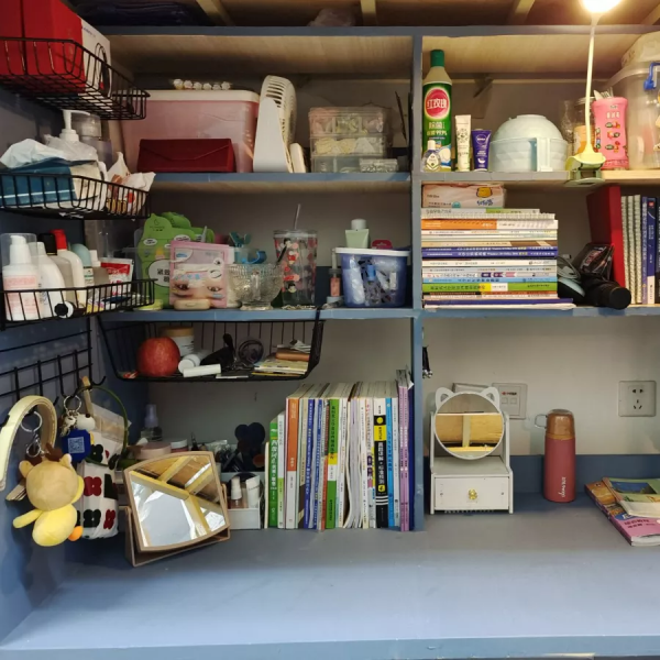 快來看看西希的寢室有多美