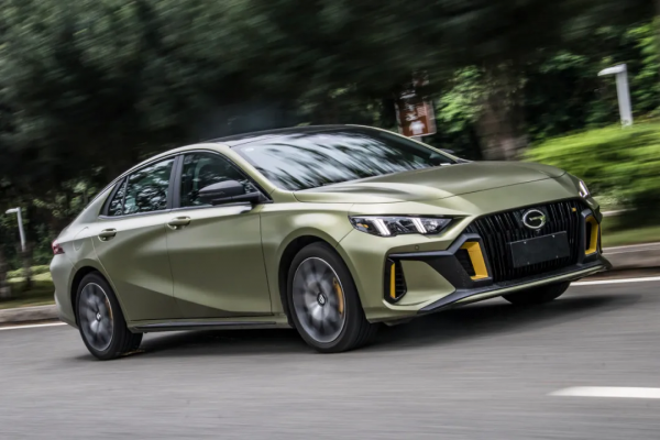 原廠改裝排氣,駕駛氛圍滿分,最近大熱的傳祺影豹到底怎樣? 原廠改裝排氣,駕駛氛圍滿分,最近大熱的傳祺影豹到底怎樣?