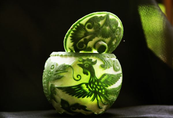 湖南這座城市不僅擁有“湘西最美高鐵”,還有沈從文最愛的開刀橘 湖南這座城市不僅擁有“湘西最美高鐵”,還有沈從文最愛的開刀橘