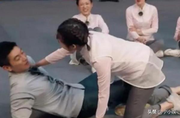 張家輝不帶楊紫吃火鍋，鹿晗不願靠近娜扎：分寸感換來的是安全感