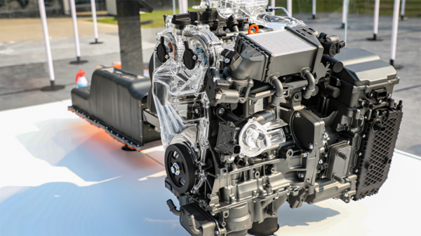 吉利混合動力技術:發動機搶戲?三種“姿勢”讓效率更高 吉利混合動力技術:發動機搶戲?三種“姿勢”讓效率更高