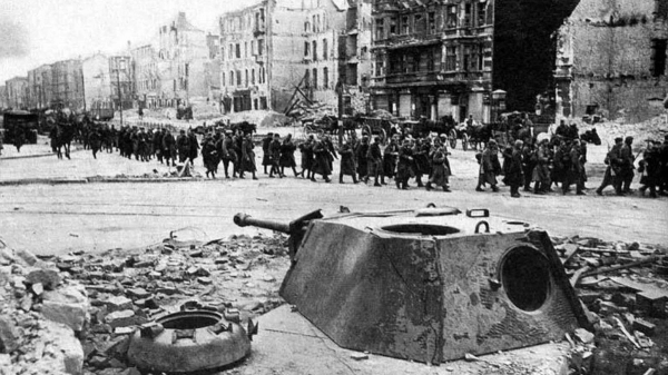 恐怖的古斯塔夫巨炮：射程37公里，炮彈重7噸，德軍卻吐槽不好用