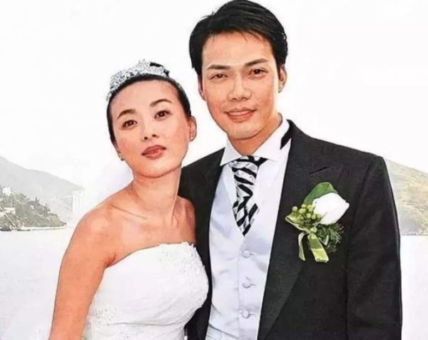 3歲女兒出鏡漂亮,半年沒見不理爸爸謝天華,陳小春:他很想孩子 3歲女兒出鏡漂亮,半年沒見不理爸爸謝天華,陳小春:他很想孩子