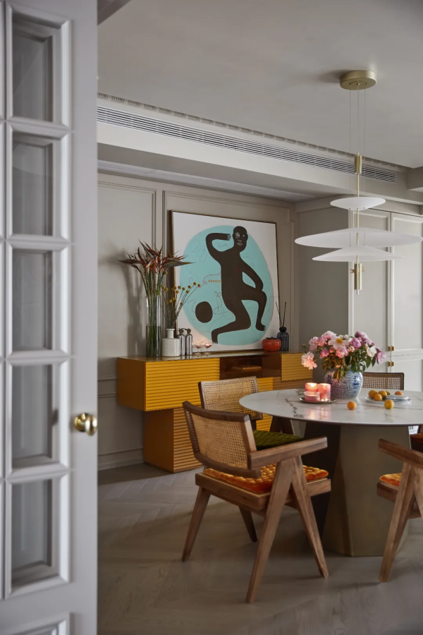 爾間|136㎡大地色系浪漫“藝術家”,開啟空間實現曲線型混搭自由 爾間|136㎡大地色系浪漫“藝術家”,開啟空間實現曲線型混搭自由