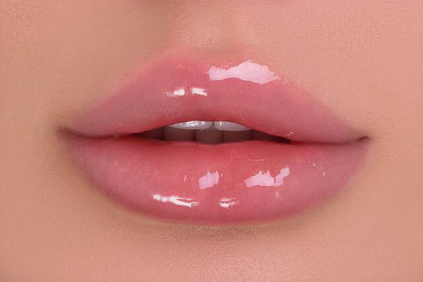 如何在視覺上看起來年輕 10 歲 如何在視覺上看起來年輕 10 歲