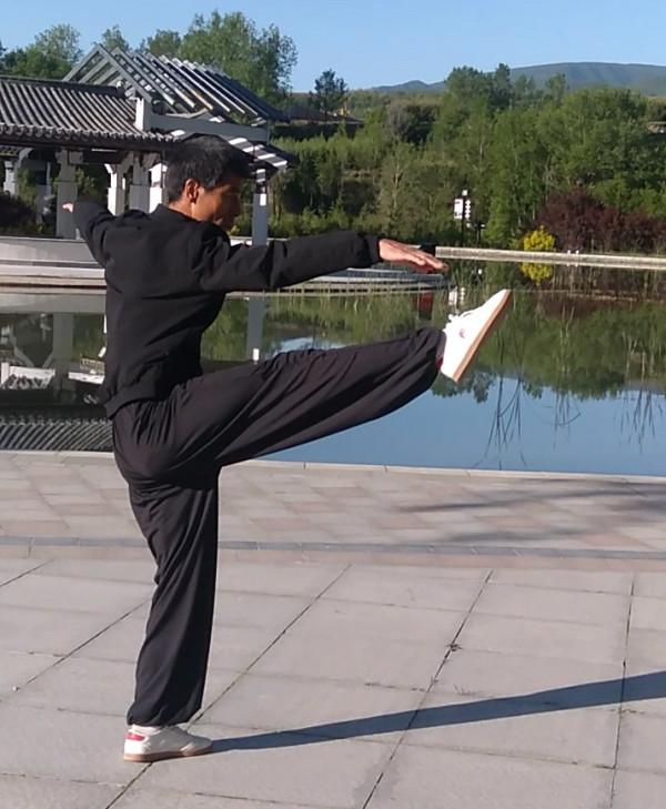 初學太極拳的感悟：學拳練拳一定要慢