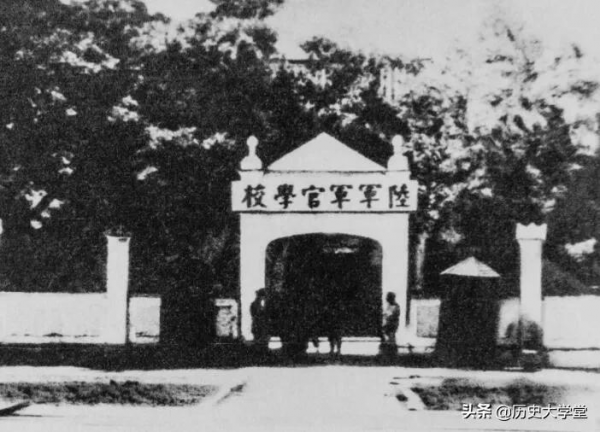 民國陸軍中的補充團和教導團是什麼團，和普通的步兵團有何區別