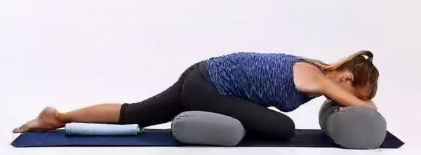 零基礎想學陰瑜伽，就從這15個經典動作開始吧