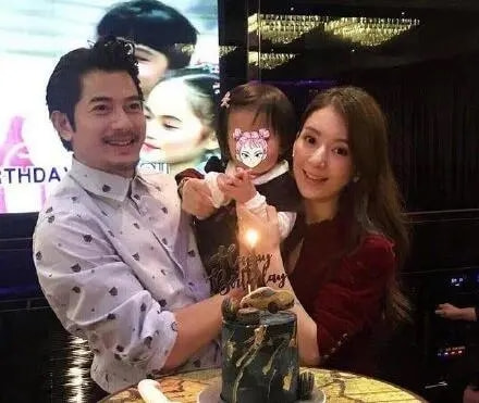 5位“賽車手”明星，林志穎一直活躍賽車圈，韓寒的成就無人能及