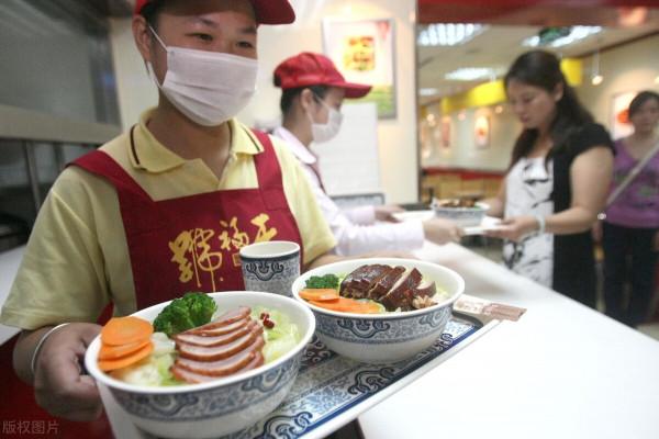 看似繁榮的網際網路電商經濟終會謝幕,實體經濟將會迎來涅槃重生 看似繁榮的網際網路電商經濟終會謝幕,實體經濟將會迎來涅槃重生