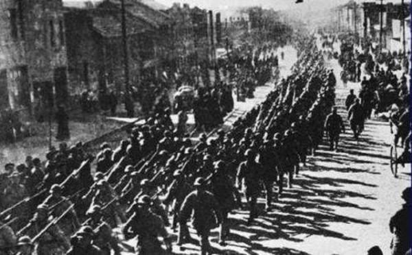 四野最可惡的叛徒,叛變後成蔣軍少將!二野將其活捉後被處決 四野最可惡的叛徒,叛變後成蔣軍少將!二野將其活捉後被處決