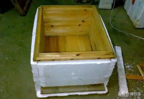 泡沫蜂箱冬暖夏涼造價低，為啥沒被養蜂人大量使用？3利3弊
