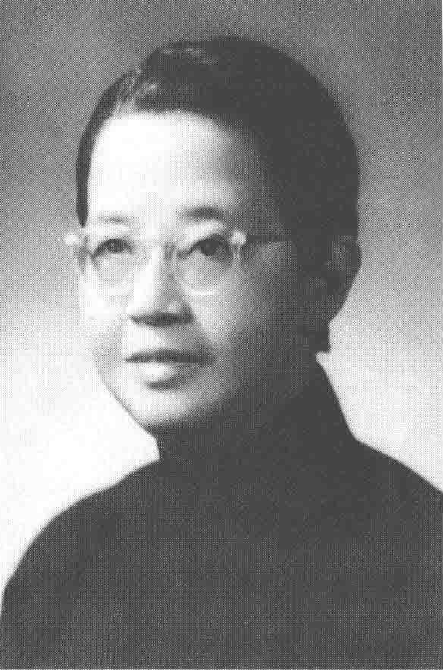 1934年，一女學生放棄明星夢，最終成了潛伏在蔣介石身邊的聽風者