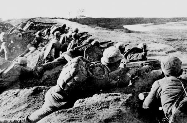 王近山落難後,許世友為他求情,主席:哪個軍區敢要他?許:我要 王近山落難後,許世友為他求情,主席:哪個軍區敢要他?許:我要