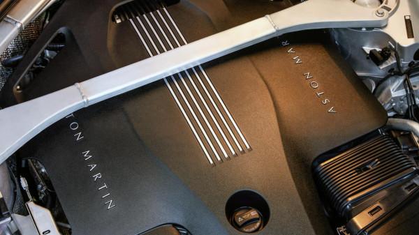 誰說六缸車死絕了