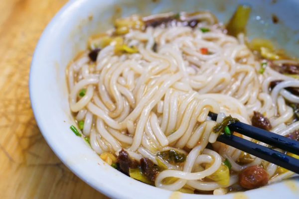 說海南島只有東北菜好吃的人跟我出來一下