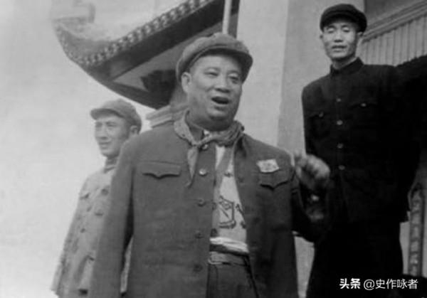 1955年授銜時，有十位開國上將被當場任命為軍區司令，他們都是誰