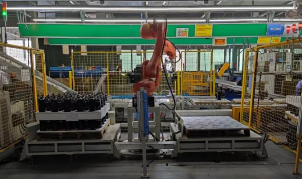 如何透過機器人3D視覺對家電中的壓縮機實現自動化上下料的？