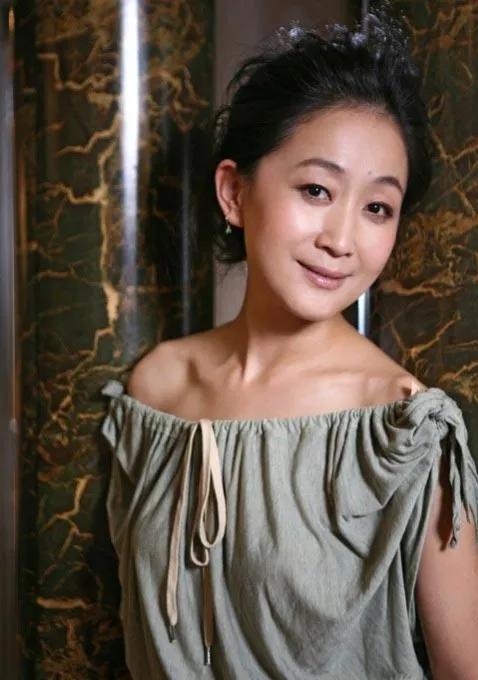 女版“陳道明”，軍人世家的陳瑾：優雅大方，超凡脫俗