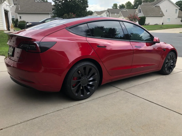 美國電動汽車稅收抵免增加至12500美元，但買特斯拉不行