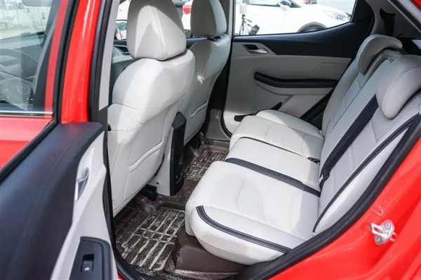 缸哥試駕｜可居家可浪，7萬多起售的元Pro能否給我們驚喜？