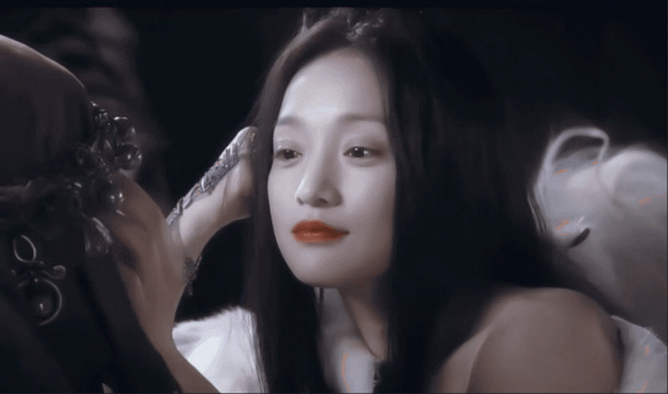 凹凸不平、眼睛擠成一條縫,“發麵饅頭”臉毀了多少高顏值明星? 凹凸不平、眼睛擠成一條縫,“發麵饅頭”臉毀了多少高顏值明星?