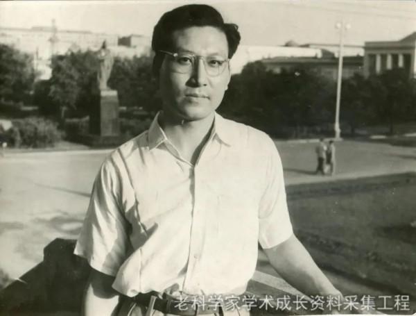 他說帶出一支好的學科梯隊，比自己多寫幾篇論文、多出幾項成果更重要，更有意義