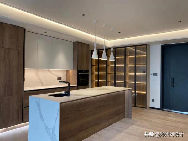 由張同學設計的當下最流行無主燈吊頂