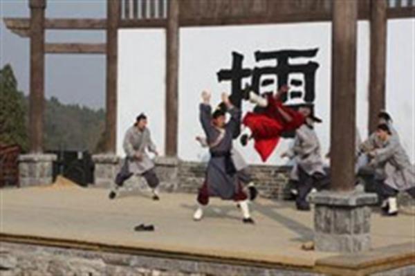 92年前杭州武術大賽:江湖上赫赫有名的高手,被一個學生踢下臺 92年前杭州武術大賽:江湖上赫赫有名的高手,被一個學生踢下臺