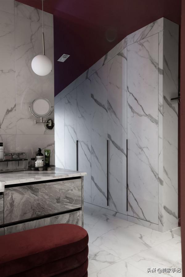 這位女主很有眼光，買下被人嫌棄的頂樓，結果裝修後被超多人羨慕