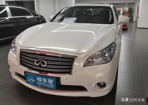 賣掉帕薩特,18萬買輛15年的英菲尼迪Q70L,這錢花得值嗎? 賣掉帕薩特,18萬買輛15年的英菲尼迪Q70L,這錢花得值嗎?