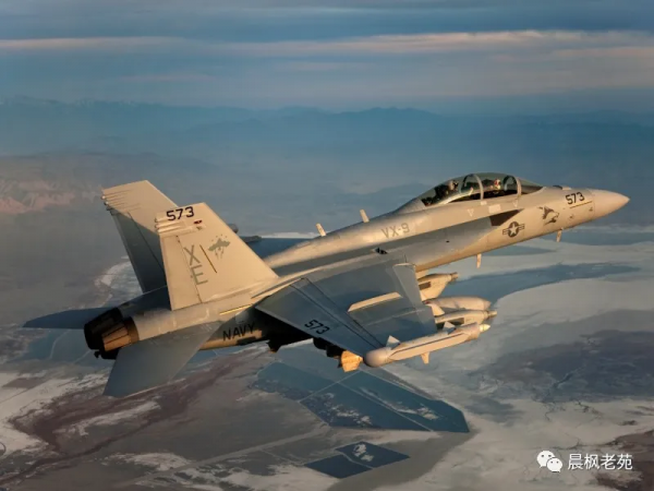 新時代新需求，雙座殲-20它來了