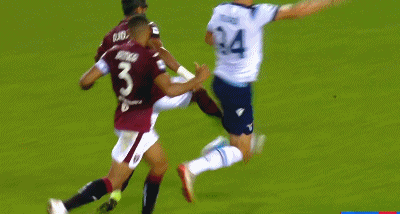 第91分鐘點球絕平，1-1！C羅昔日對手讀秒救主，5場6球登頂