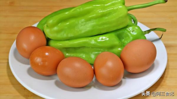 青椒炒蛋好吃有訣竅,很多人第一步就錯了,大廚教你,鮮香又脆爽 青椒炒蛋好吃有訣竅,很多人第一步就錯了,大廚教你,鮮香又脆爽
