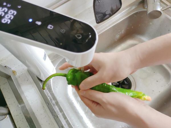 一秒速熱，真正解決一家人飲水所需，小米即熱淨水器Q600