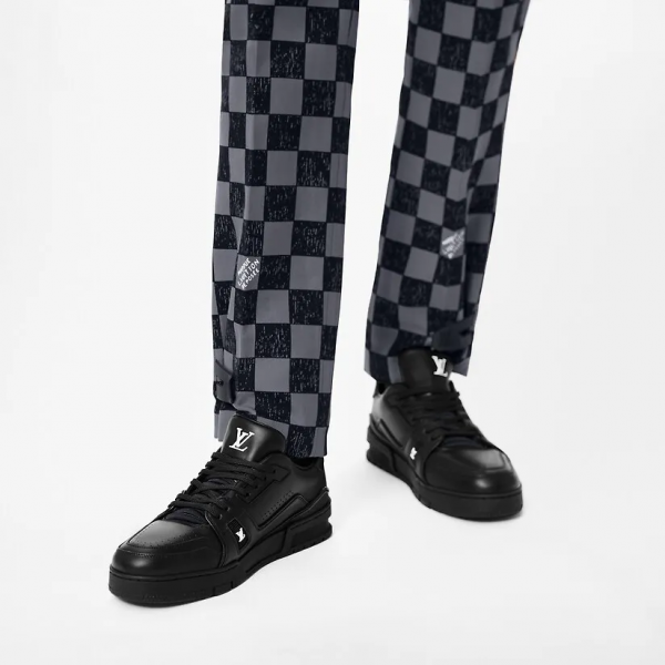 如果女朋友一生氣就踩你的「小白鞋」,那麼這篇請收藏|球鞋推薦 如果女朋友一生氣就踩你的「小白鞋」,那麼這篇請收藏|球鞋推薦