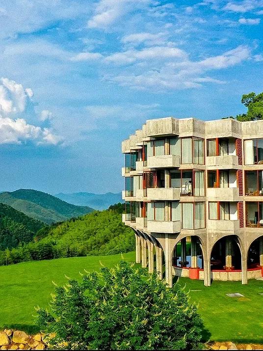 桐廬2000平無邊草坪｜度假、結婚好去處