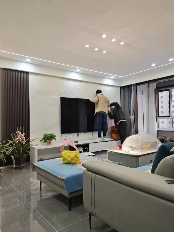 年前最後一家完美交房，客戶很滿意，過完年還有一套繼續裝