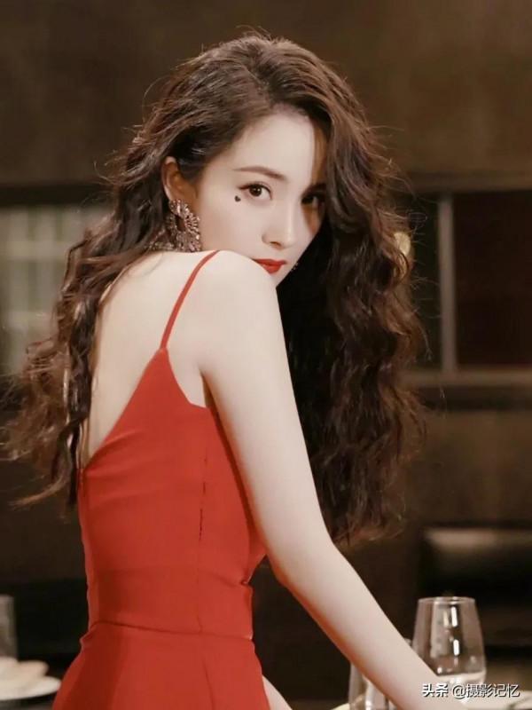 楊冪:回眸一望,撩人心扉 楊冪:回眸一望,撩人心扉