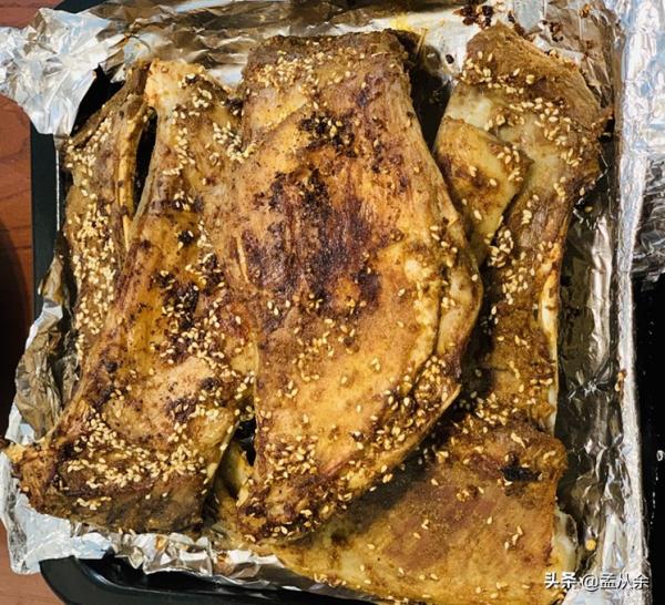 新鮮的羊排2斤半花了80元，家常烤羊排，外焦內嫩，快來秒做法