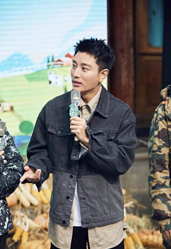 娛樂圈的8大“海巖男郎”,年輕時個個丰神俊朗,氣宇不凡 娛樂圈的8大“海巖男郎”,年輕時個個丰神俊朗,氣宇不凡