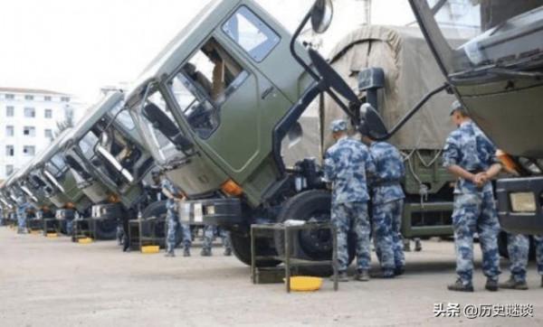 見過中國軍人疊“豆腐塊”被子，見過士兵停的軍車嗎？這才是震撼
