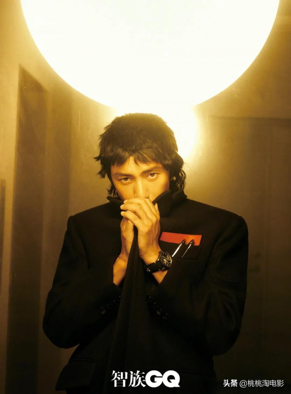 組圖:陳坤登四大刊“金九銀十”封面,不老男神風格百變 組圖:陳坤登四大刊“金九銀十”封面,不老男神風格百變