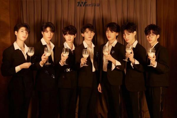 時代少年團出道兩週年紀錄片播出&mdash;&mdash;少年不獨行